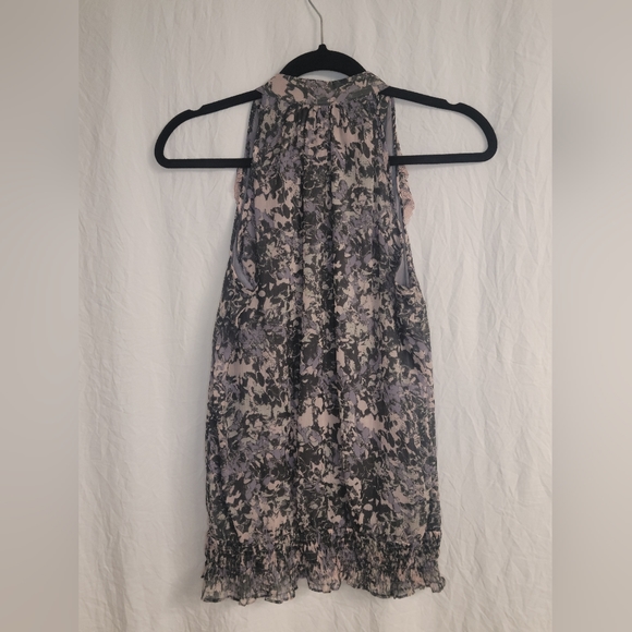 Vero Moda (M) Sleeveless Blouse - Picture 2 of 4